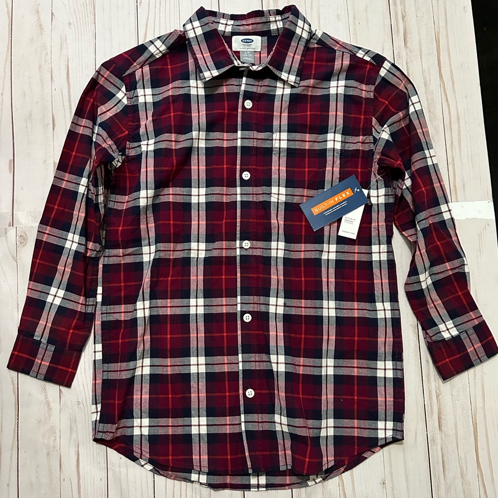 NWT Old Navy long sleeved boys Large button down shirt